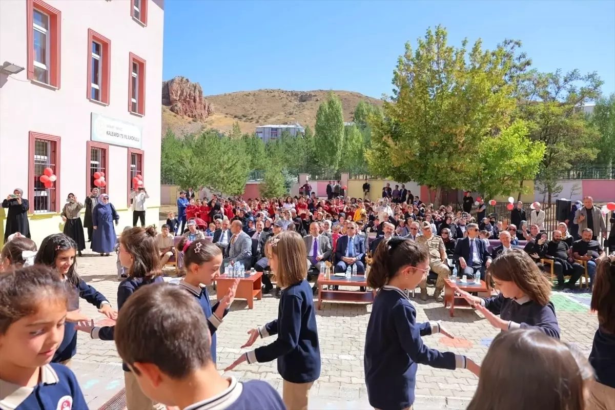 Bayburt’ta İlköğretim Haftası Kutlandı