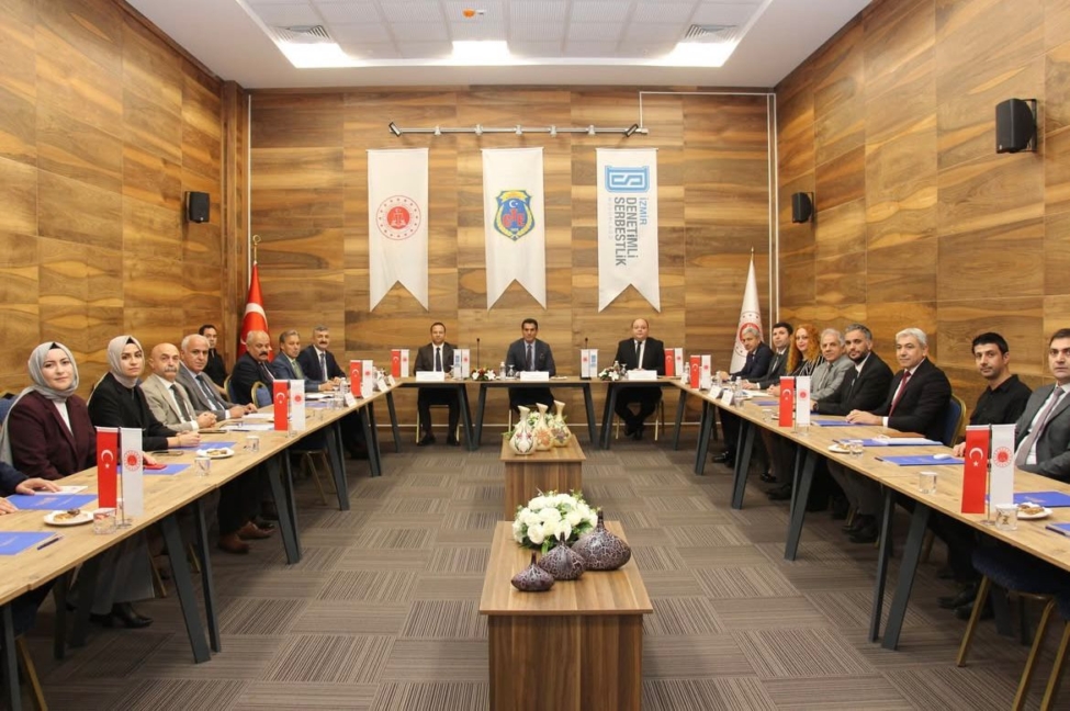 WhatsApp Image 2025-11-21 at 17.17.29