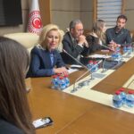 İZMİR EKONOMİ ÜNİVERSİTESİ SİYASET PLATFORMU KULÜBÜ'NDENTBMM ZİYARETİ!!!
