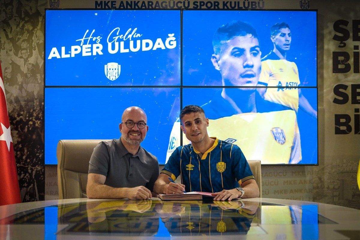 alper-uludag-ankaragucune-geri-dondu-2-nqh5msDC Alper Uludağ, Ankaragücü'ne geri döndü