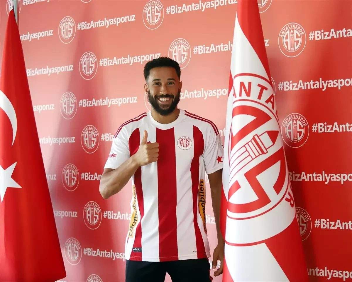 antalyaspor-ingiliz-oyuncu-andros-townsendi-transfer-etti-hIw6vCWH.jpg