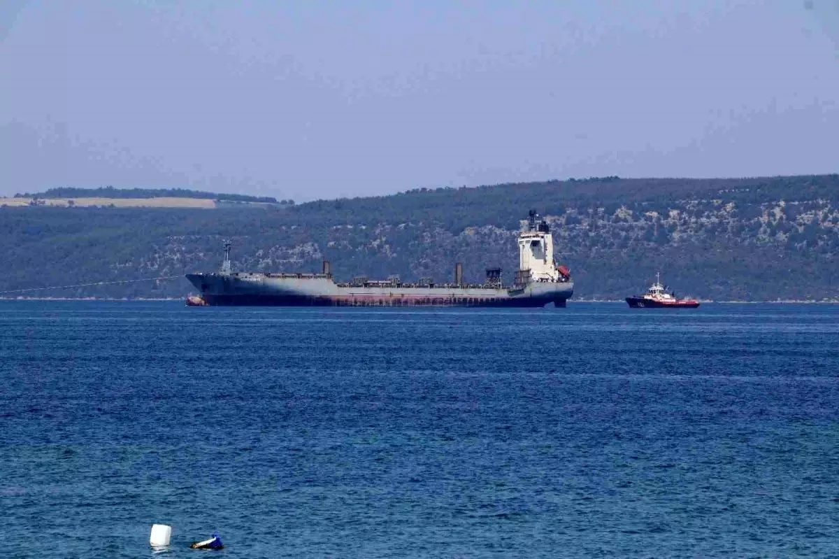 canakkale-bogazinda-gemi-arizasi-Sf2mE8Wj.jpg