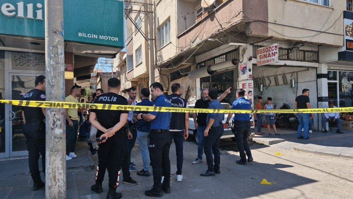 diyarbakirda-husumetli-aileler-birbirine-girdi-1-aJCzk2UE Diyarbakır'da husumetli aileler birbirine girdi