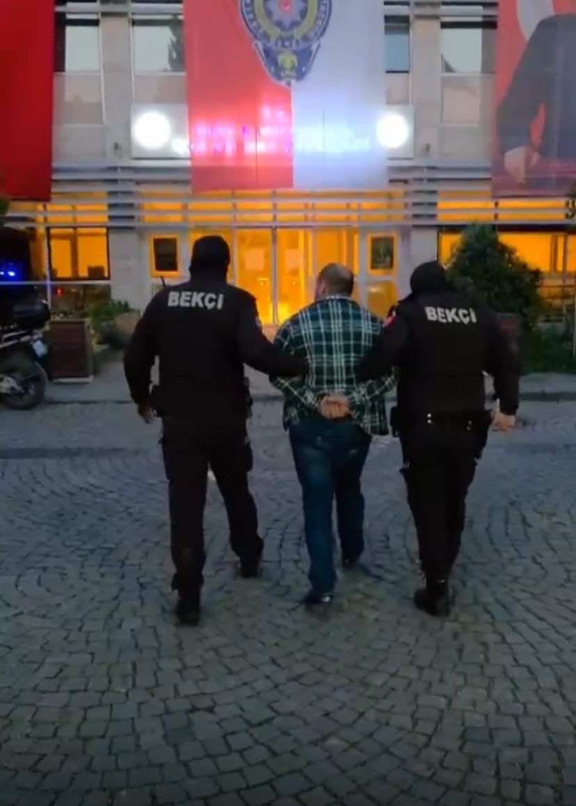 eb621a32-e536-4927-82b6-0c9892a4bd57