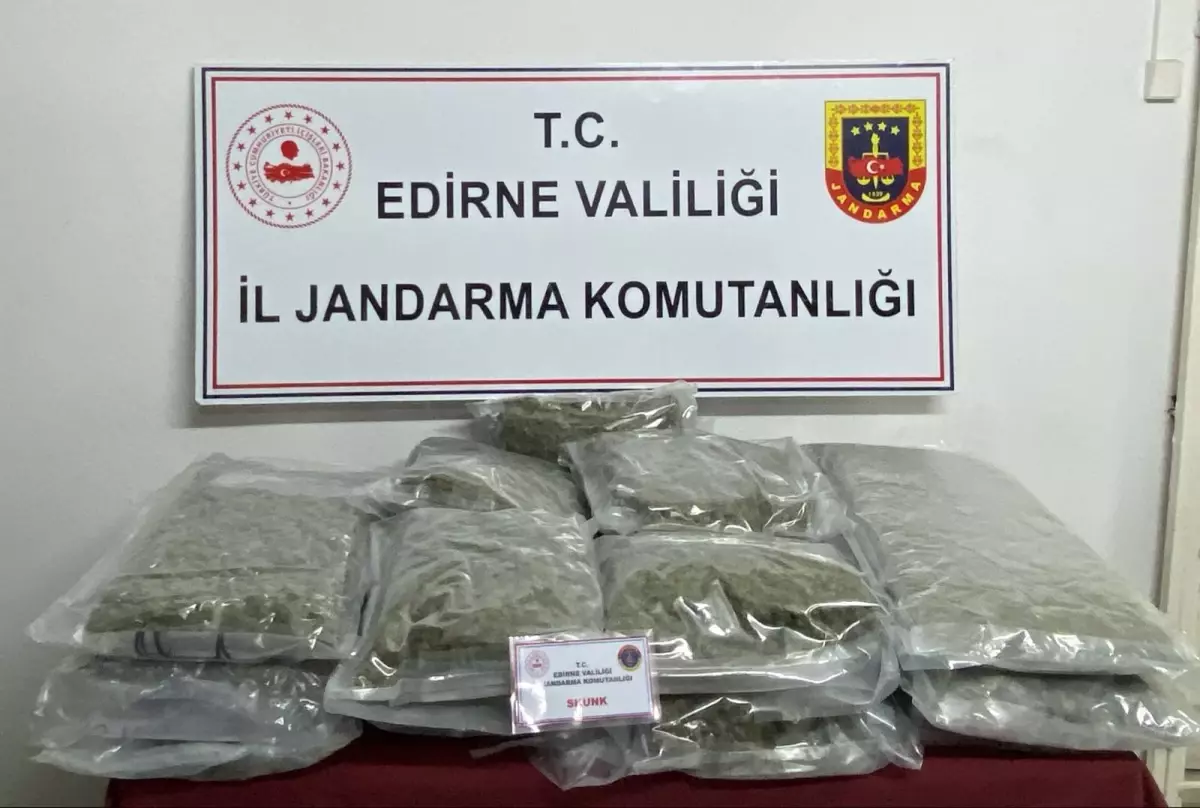 edirnede-165-kilo-skunk-ele-gecirildi-TzcvySnl.jpg
