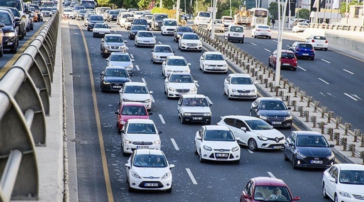 eylul-ayinda-212-bin-451-adet-tasitin-trafige-kaydi-yapildi-1-M4LiSESY Eylül ayında 212 bin 451 adet taşıtın trafiğe kaydı yapıldı