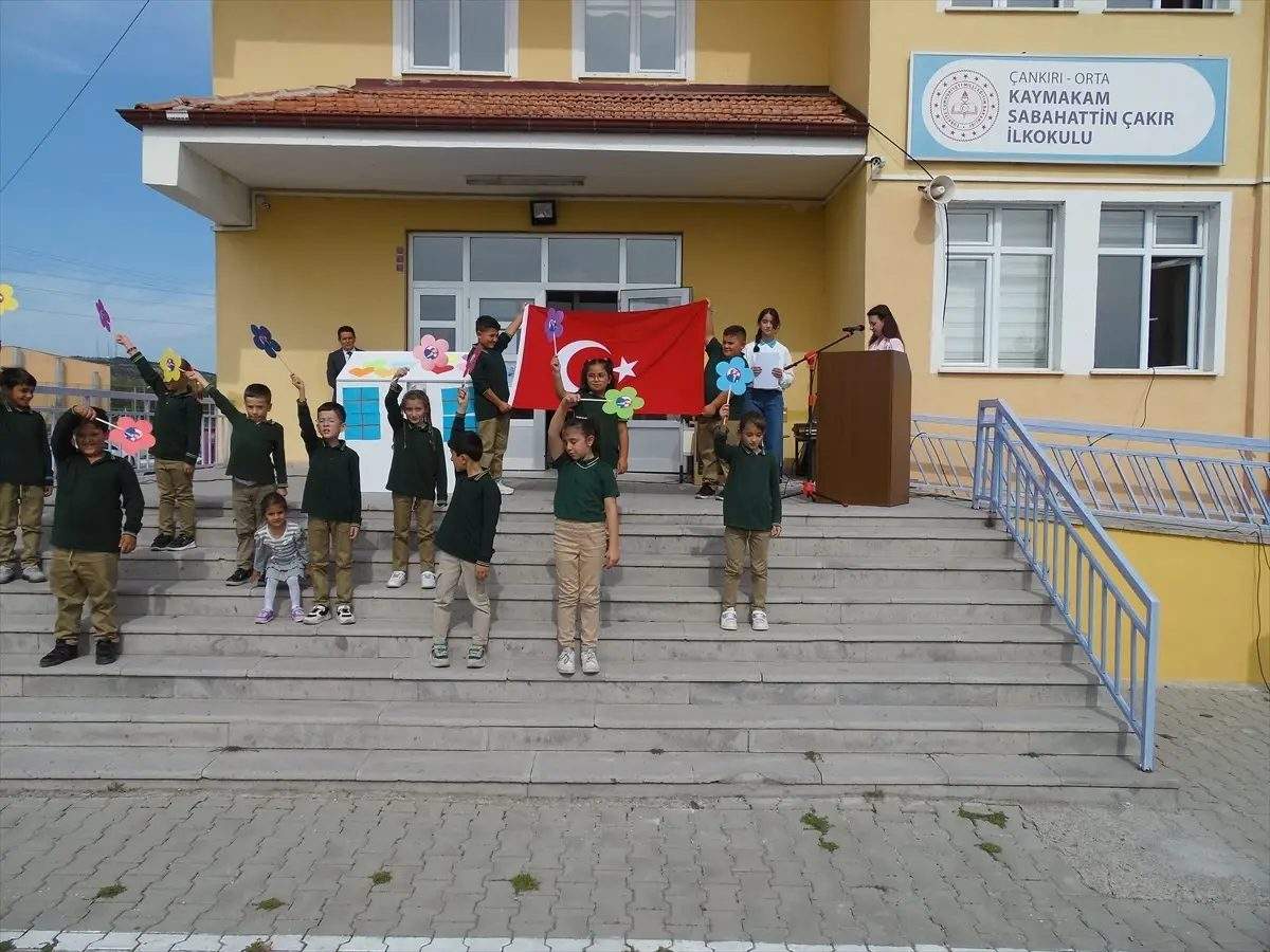 ilkogretim-haftasi-coskuyla-kutlandi-1ekH3krp.jpg
