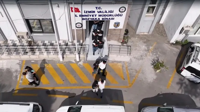 izmirde-doganlar-suc-orgutu-cokertildi-9-gozalti-2nuz (1)