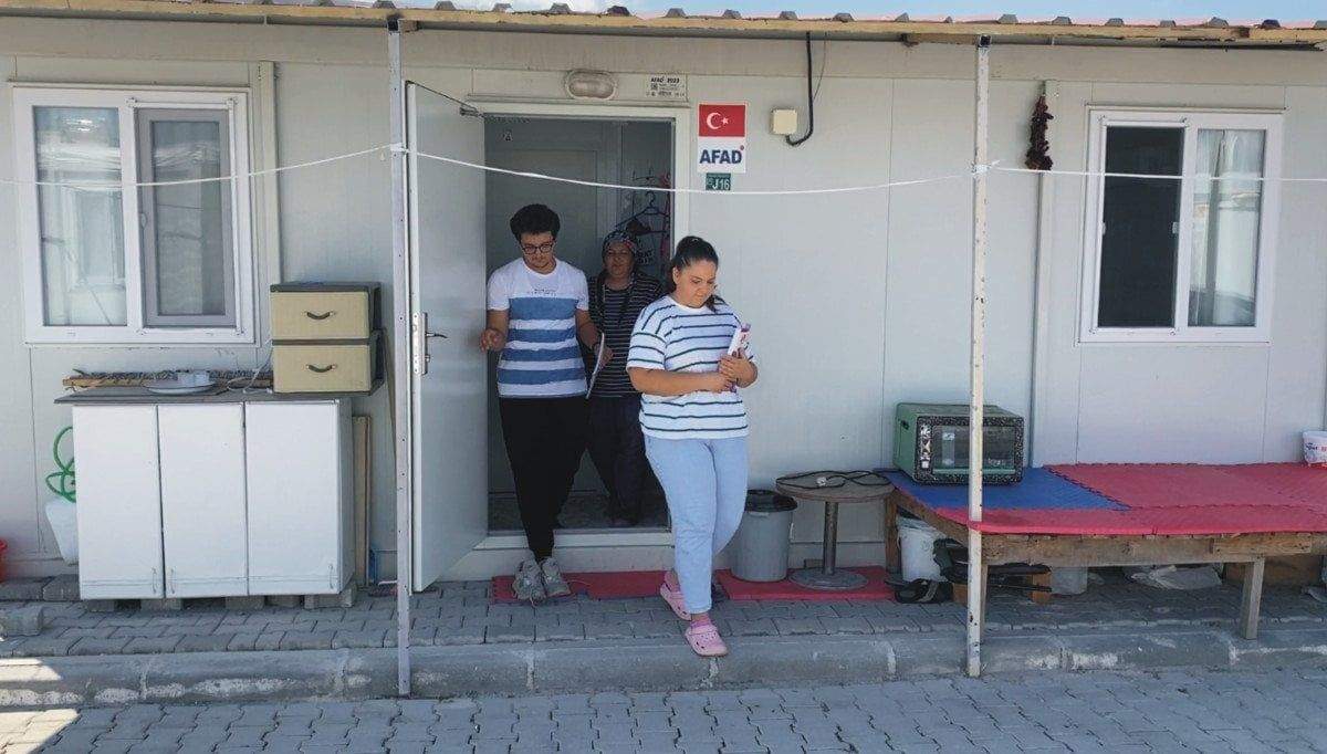 osmaniyede-konteynerde-kalan-kardesler-tibbi-kazandi-4-rLjsG1n7 Osmaniye'de konteynerde kalan kardeşler, tıbbı kazandı