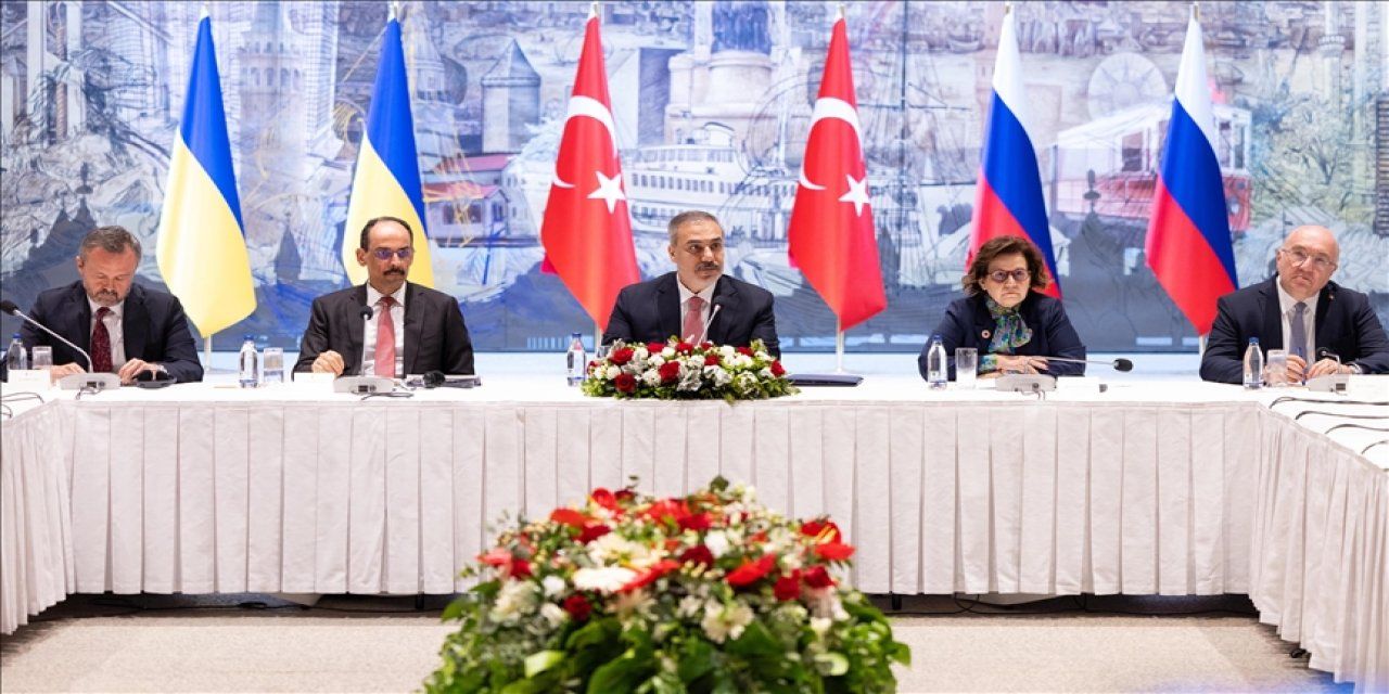 rusya-ukrayna-gorusmesinde-istanbul-gelismesi-hIYUB7sI.jpg