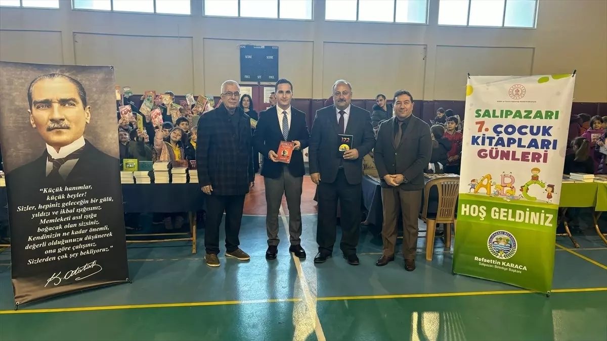 salipazarinda-7-cocuk-kitap-gunleri-basladi-CLvktNMs.jpg