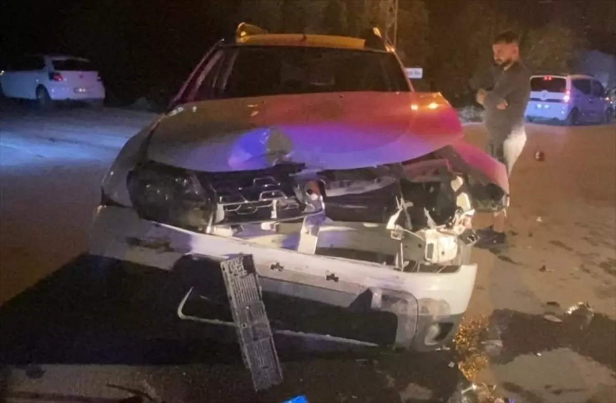 Serik’te Trafik Kazası: 3 Yaralı