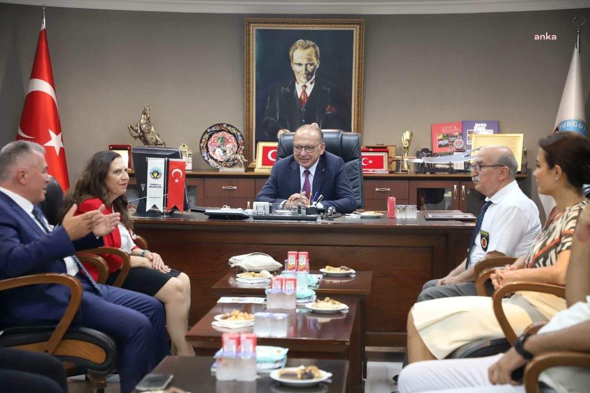 turgutlu-belediye-baskani-kktc-izmir-baskonsolosunu-agirladi-MpqEb4AA.jpg