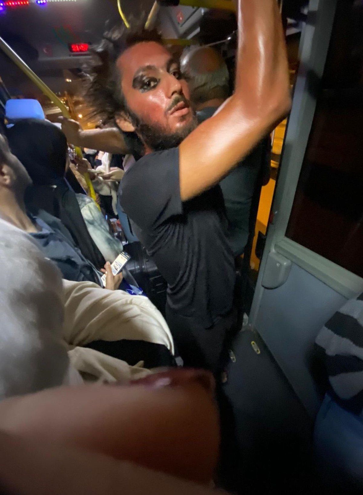 yalovada-kiz-ogrencileri-taciz-eden-supheli-tutuklandi-2-rRerheKR Yalova'da kız öğrencileri taciz eden şüpheli tutuklandı